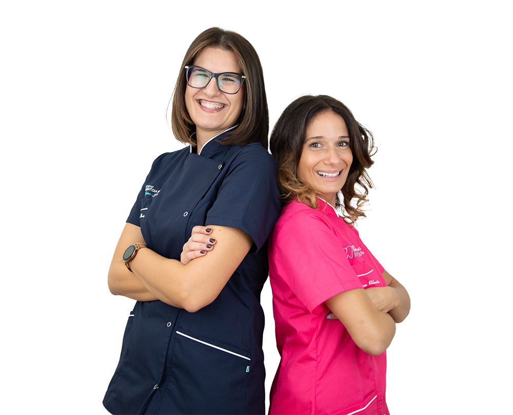 https://odontoiatrialatina.it/wp-content/uploads/2023/11/foto-home-dottoresse-di-damiano-la-penna-copia.png